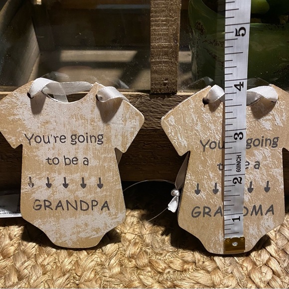 NWT, onesie ornaments, you are going to be a Grandpa/Grandma. - Picture 3 of 3